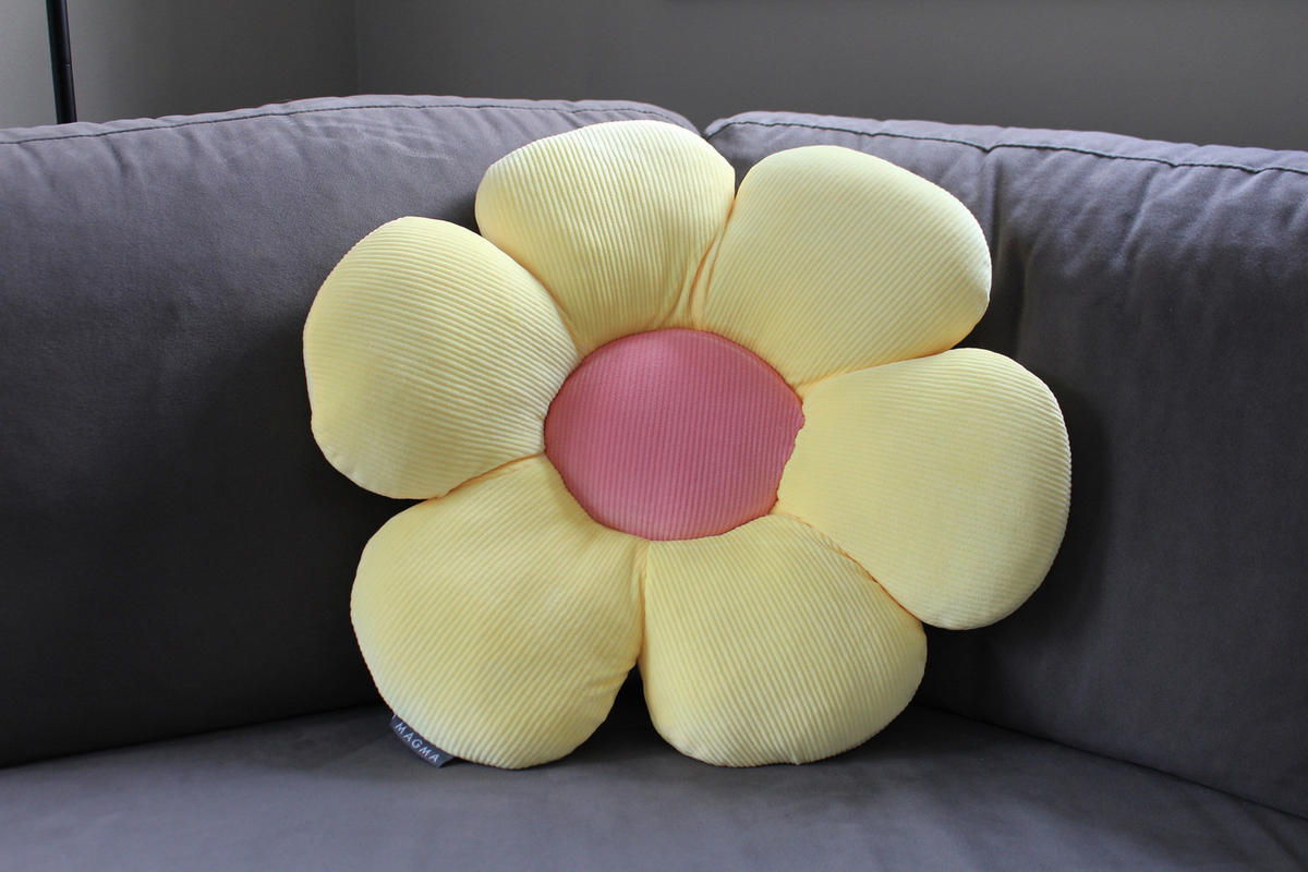 DEKOKISSEN Minnie Blume - Gelb, Textil (50cm) - Magma Heimtexx