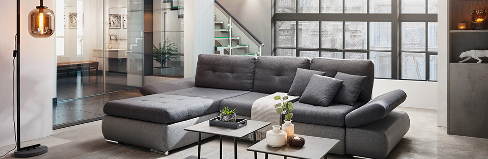 Graue, moderne Wohnlandschaft