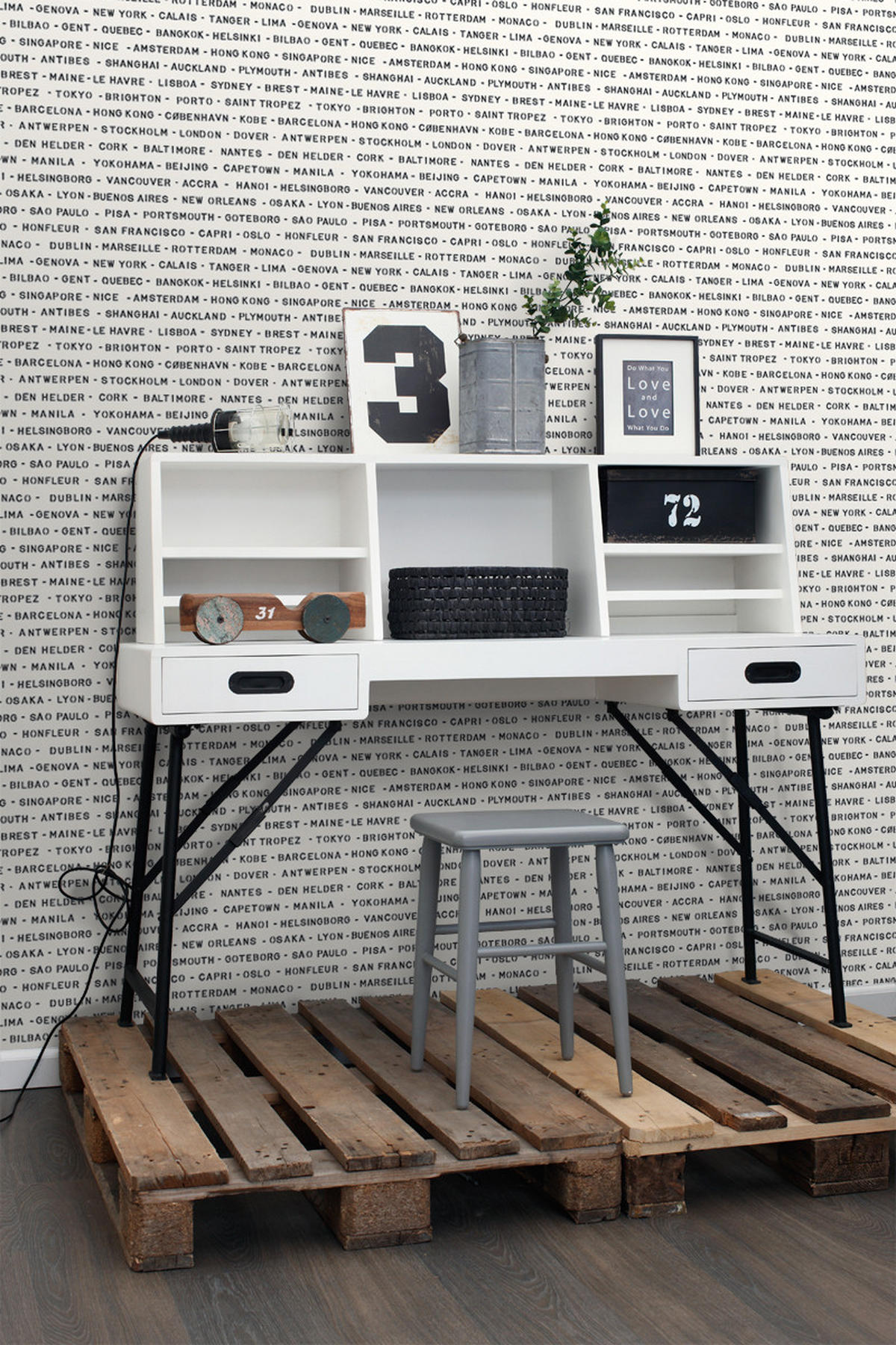 TAPETE Hafenstädte 53 cm x 10.05 m - Schwarz, Papier (53/0.1cm) - ESTAhome