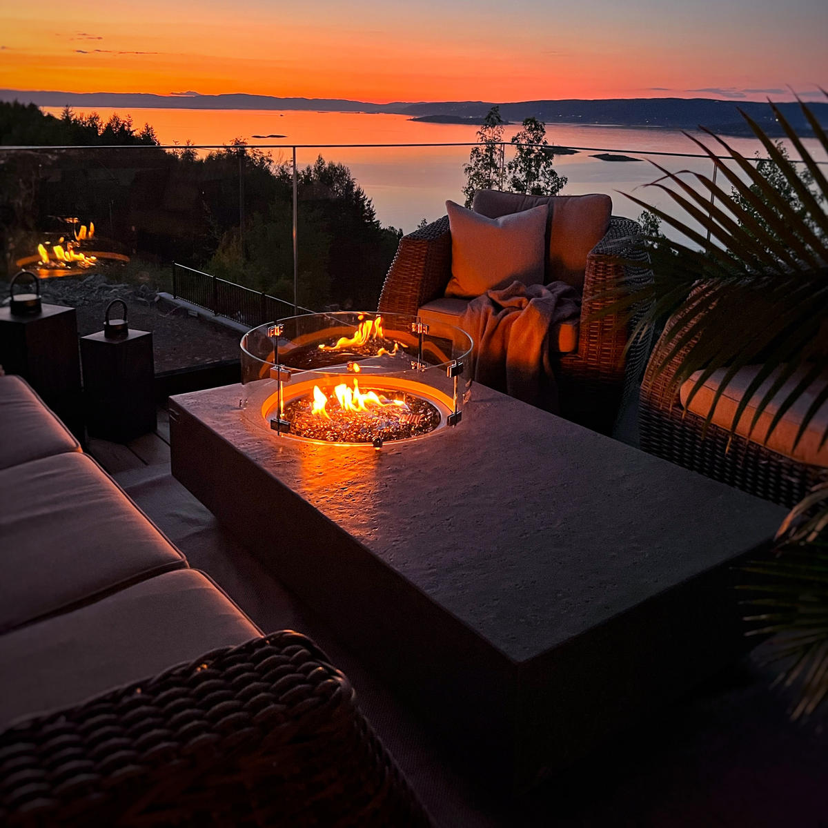 FEUERTISCH Metropolis Gasfeuerstelle aus GF-Beton 142/81/35 cm - Hellgrau, Naturmaterialien (81/35/142cm) - Elementi