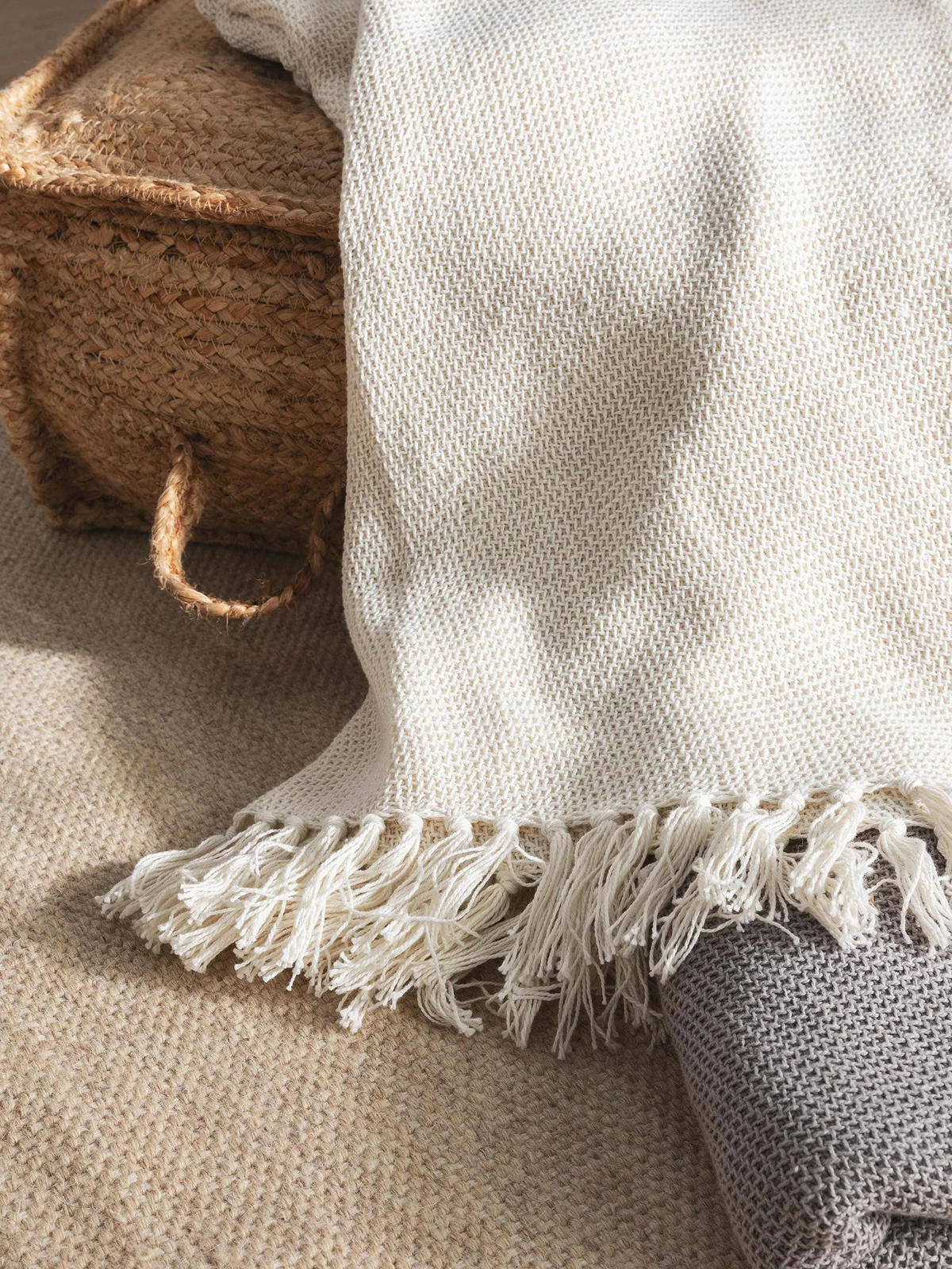 BAUMWOLLDECKE Ezra Ivory 125x150 cm - Creme, Textil (125/150cm) - benuta Nest