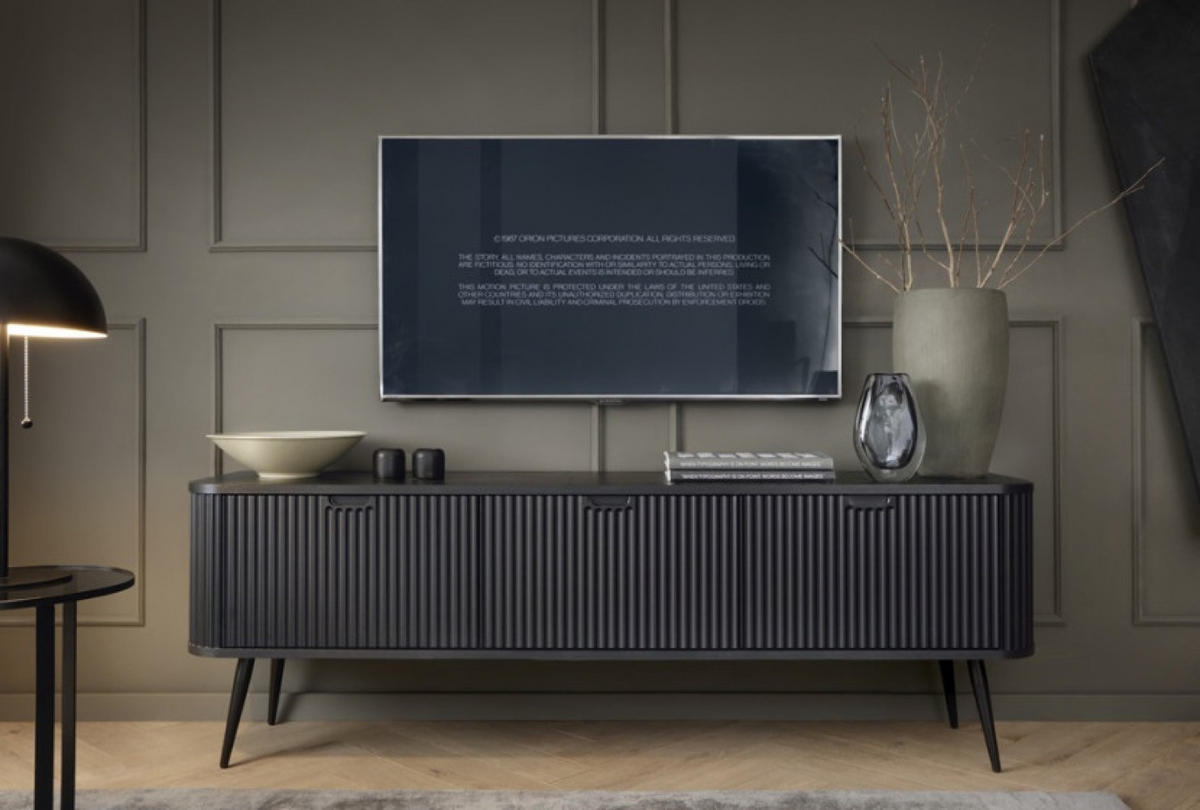 TV-SCHRANK Schwarz ZOJA Gefräst - Schwarz, Holzwerkstoff (168/56/39cm) - Sepro Meble