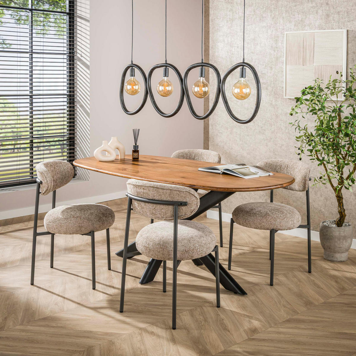 ESSTISCH CLIFF SABBIA Braun Dänisch-Ovaler Massivholztisch Mango mit Ovalrohr-Gestell - Sandfarben, Holz (180/95/76cm) - alesvelt