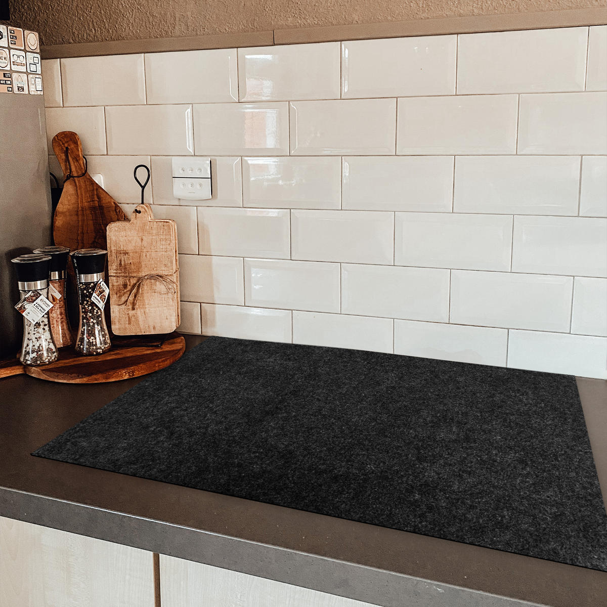 HERDABDECKPLATTE Granit - Schwarz - Granitstruktur - Dunkel Ceranfeldabdeckung 76x51.5 cm - Schwarz, Kunststoff (76/51.5/0.2cm) - MuchoWow