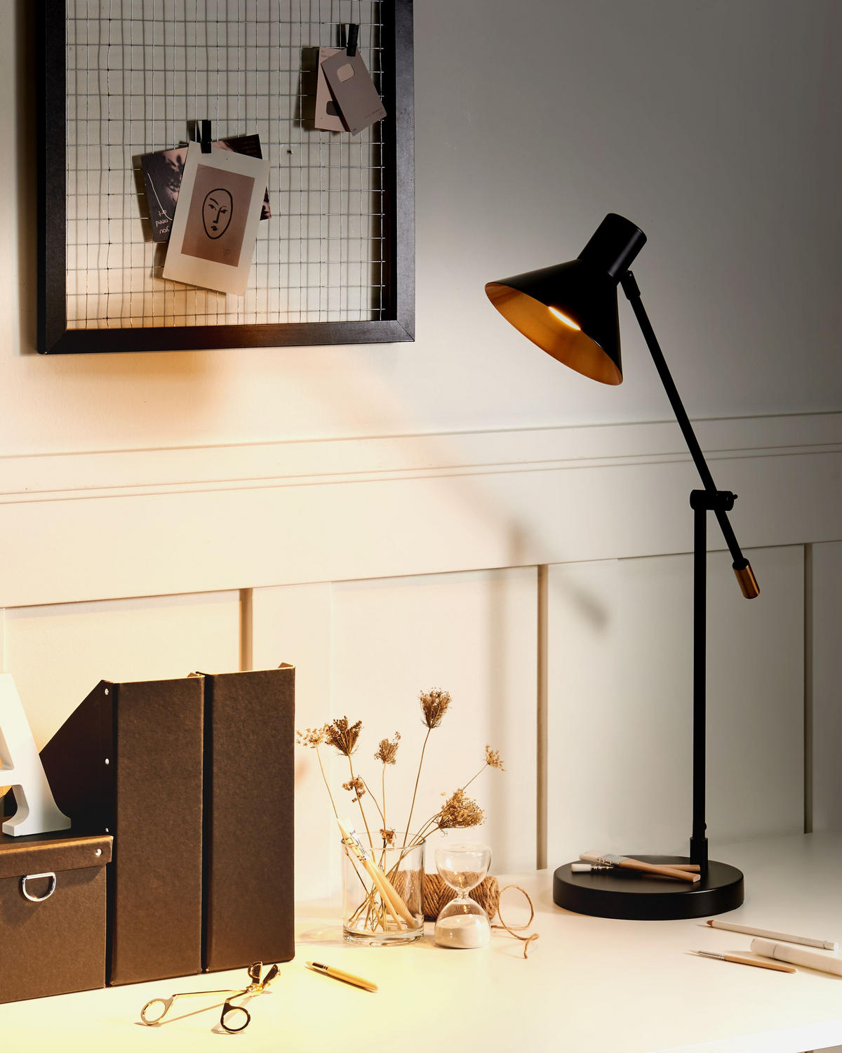 SCHREIBTISCHLAMPE Schwarz/Gold Pinkeen - Goldfarben/Schwarz, Metall (62/21/63cm) - Beliani