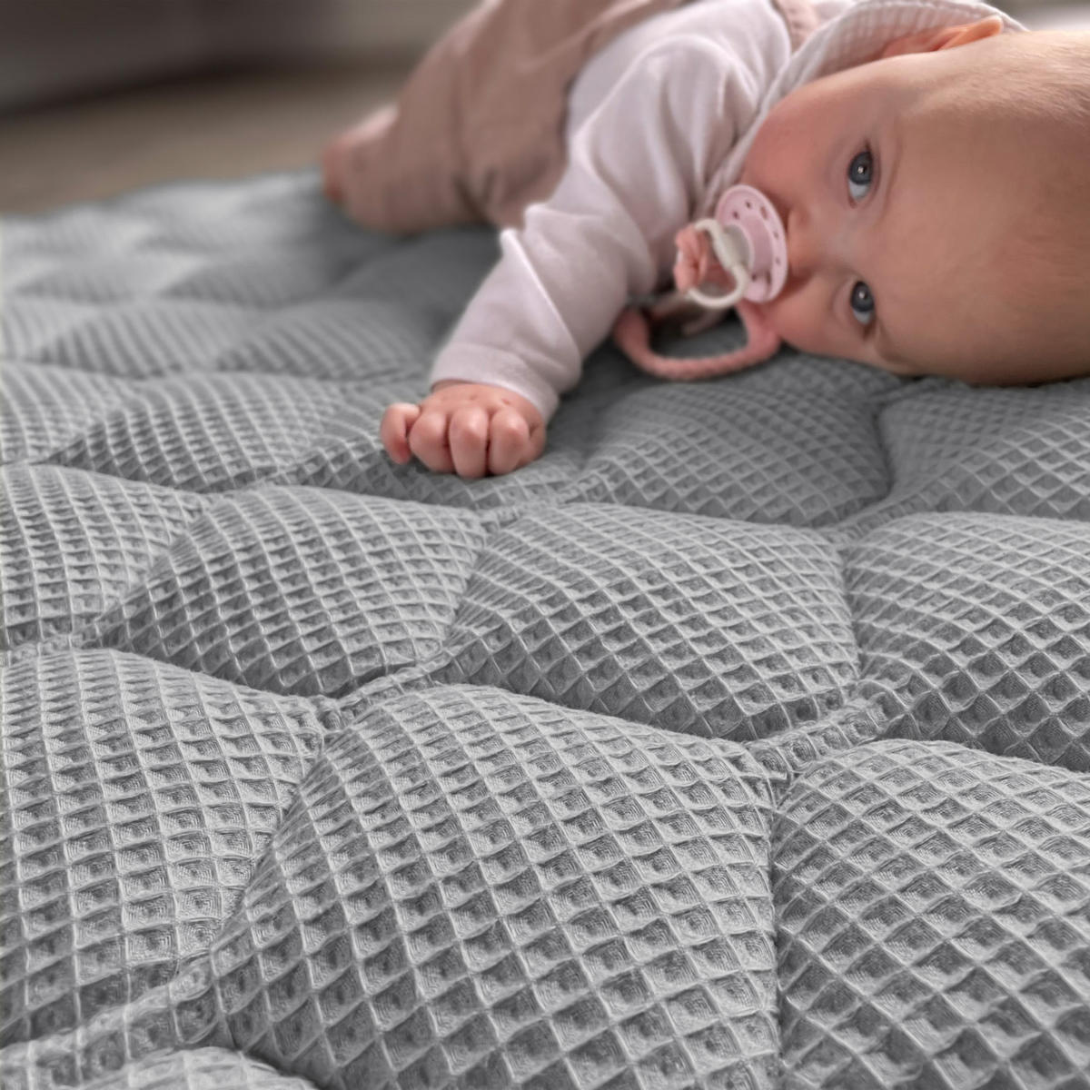 KRABBELDECKE 120x120cm Hellgrau - Hellgrau, Textil (120/120cm) - Sanosoft