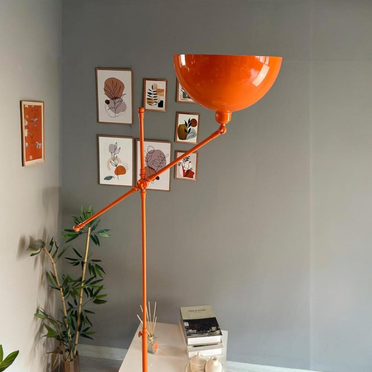 STEHLAMPE Stelan aus Metall mit E27, verstellbarer Lampenschirm - Orange, Metall (37/37/171cm) - Bamyum