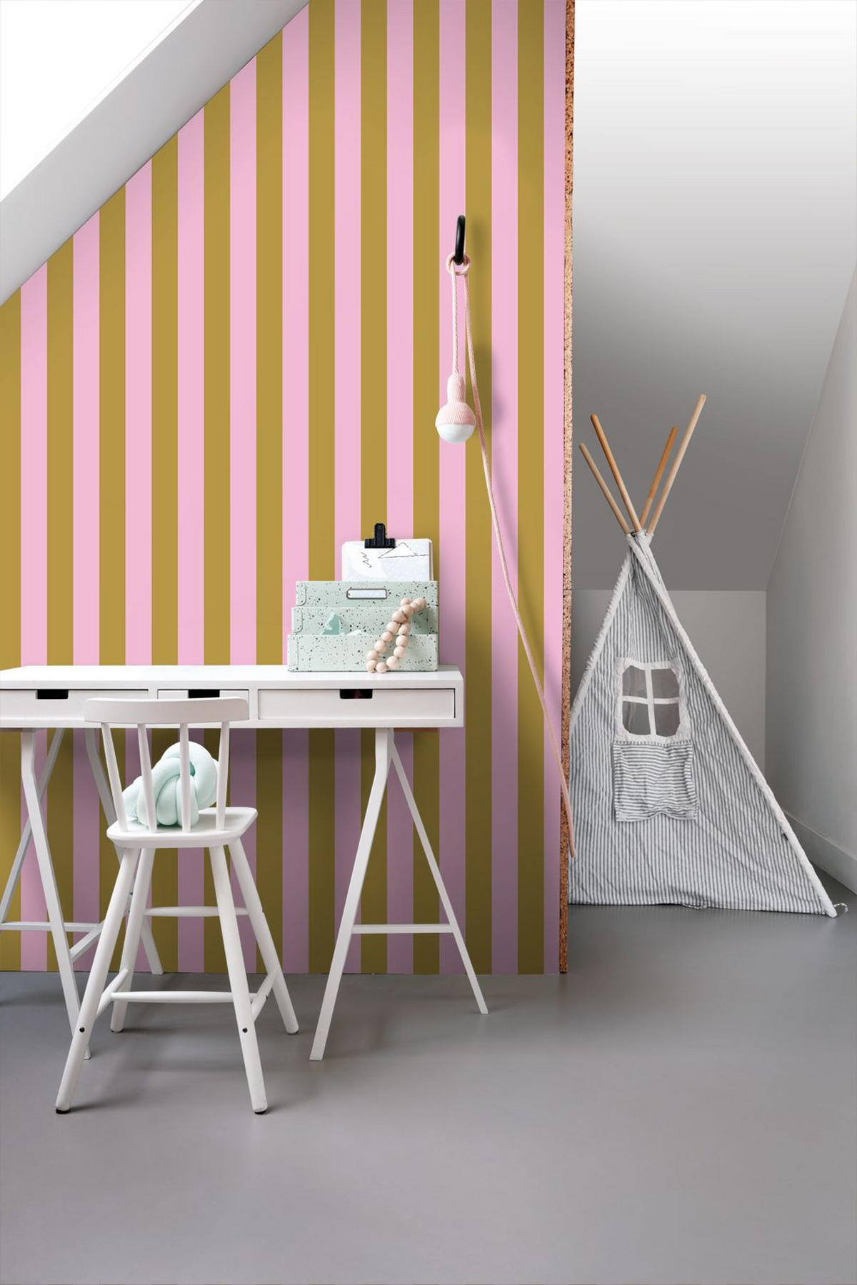 TAPETE Streifenmuster 50 x 900 cm - Lila, Papier (50/0.1cm) - ESTAhome