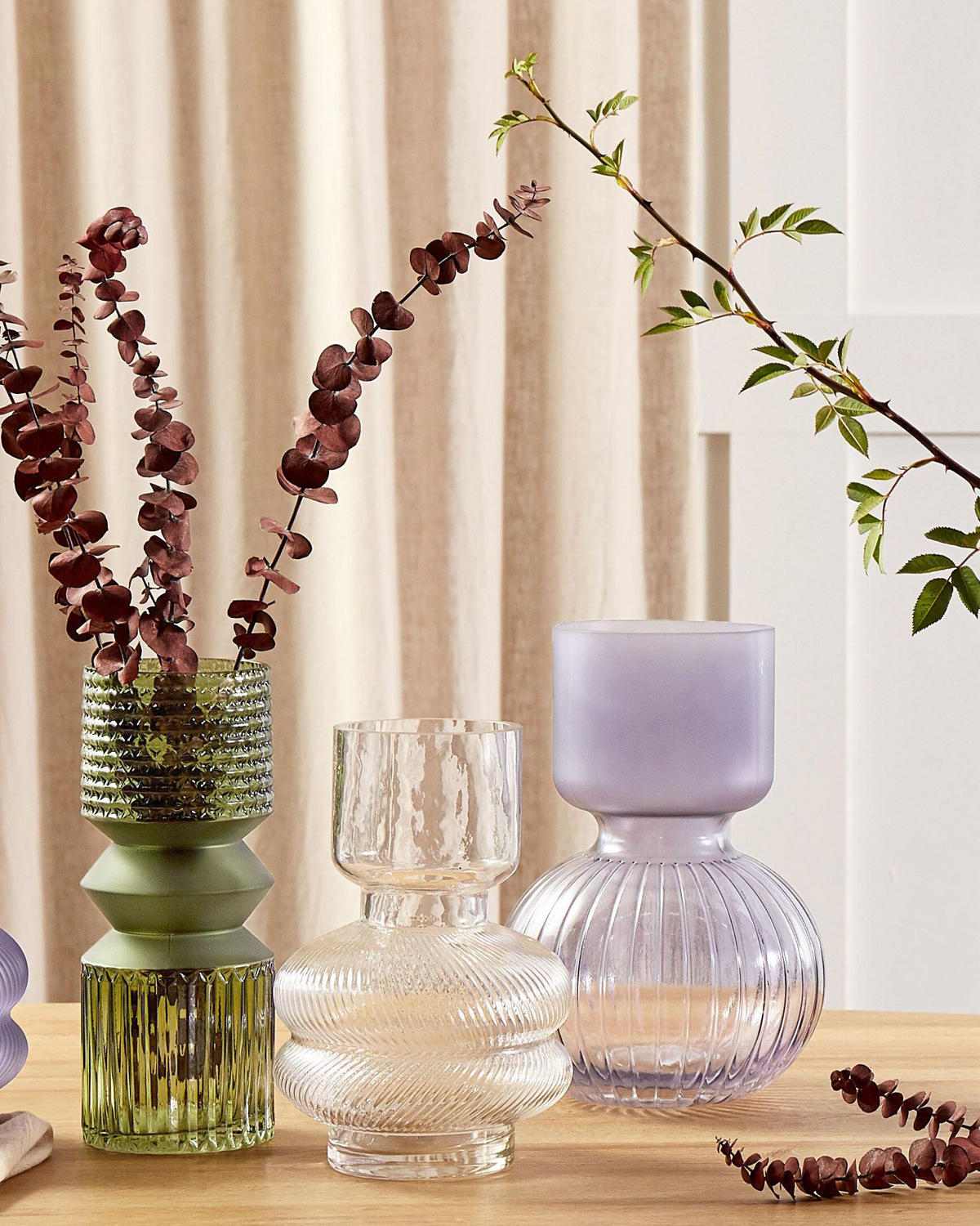 BLUMENVASE Glas violett Thetidio - Violett, Glas (26cm) - Beliani