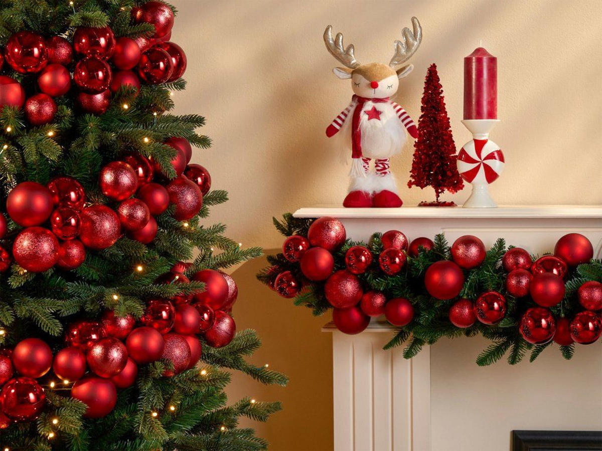 WEIHNACHTSBAUM künstlicher 150 cm – KÖNIGSROT II, geschmückt mit 240-teiligem Weihnachtsbaumschmuck, inkl. Ständer - Rot/Grün, Kunststoff/Metall (104/150cm) - LAALU