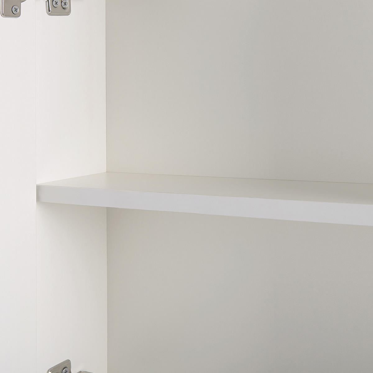 BAD SPIEGELSCHRANK weiß/silber mit LED-Beleuchtung 60/60 cm Mazarredo - Silberfarben/Weiß, Holz (60/60/12cm) - Beliani