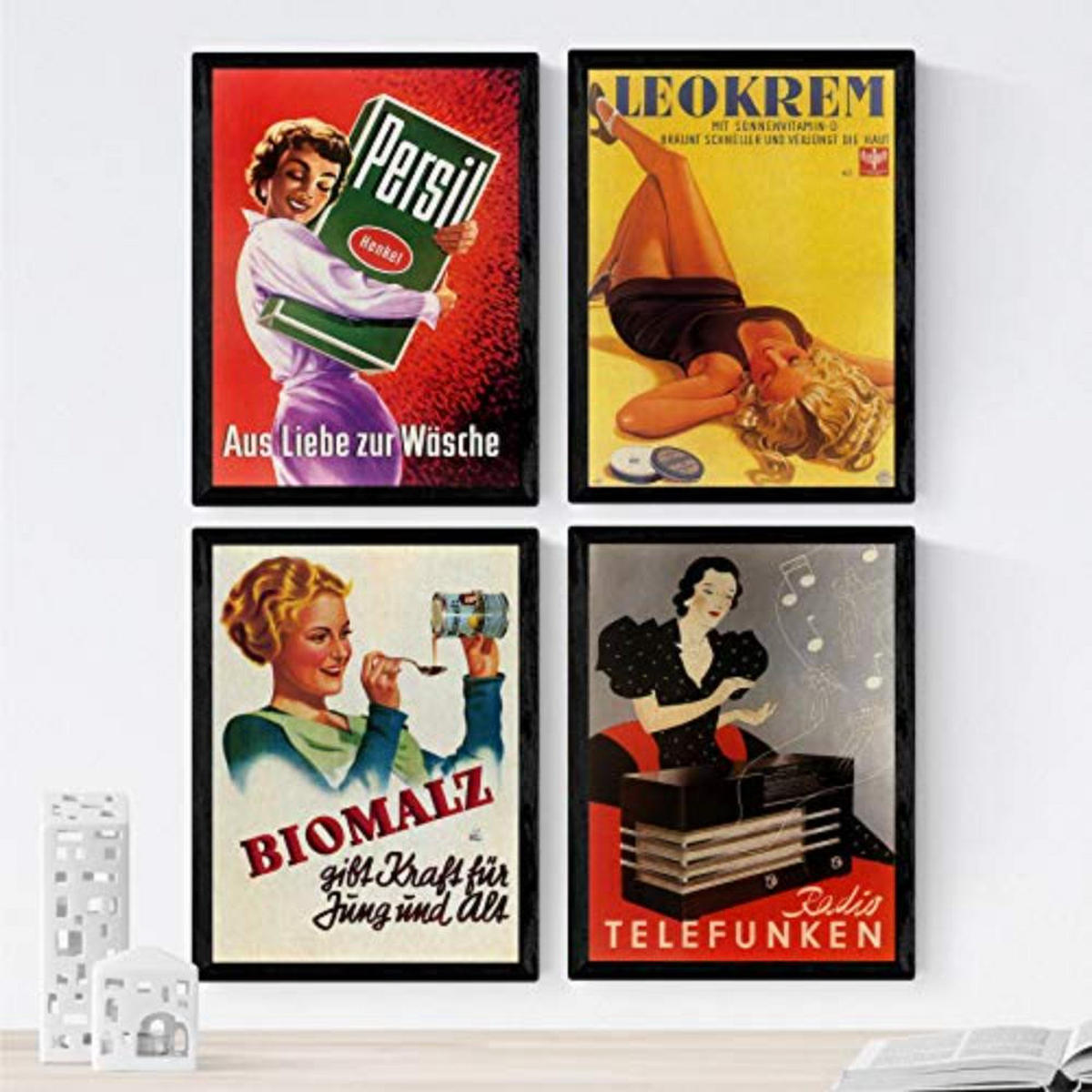 POSTER Set mit 4 Jahrgang Anzeigen mit Frauen A3 Rahmenlos - Klar, Papier (29.7/3cm) - Nacnic