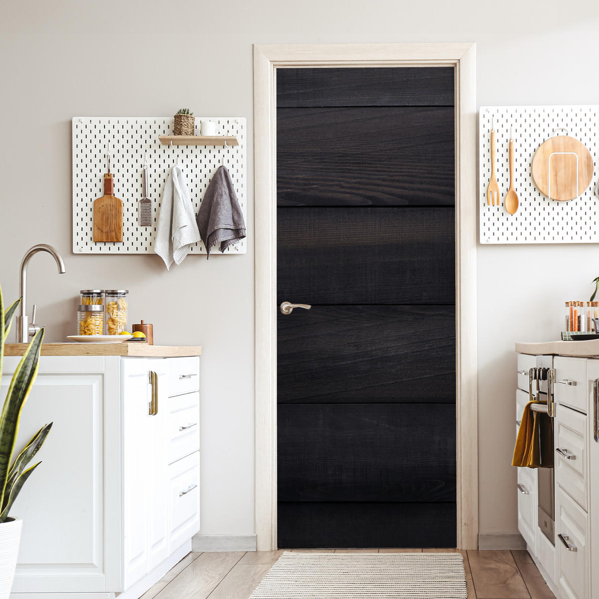 TÜRAUFKLEBER Schwarzer Hintergrund mit einer Plankenstruktur 85x215 cm - Türtapete - Schwarz, Kunststoff (85/0.1cm) - MuchoWow