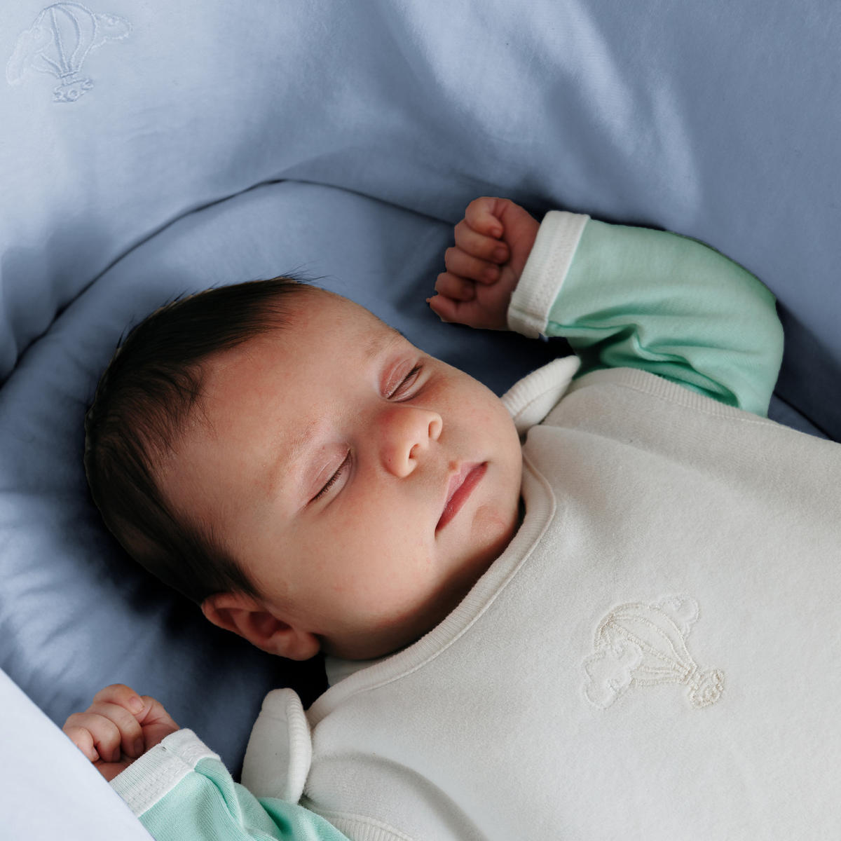 BABYTRAGEKORB mit Holzgestell blau - Blau, Naturmaterialien (29/78cm) - Premiers Moments