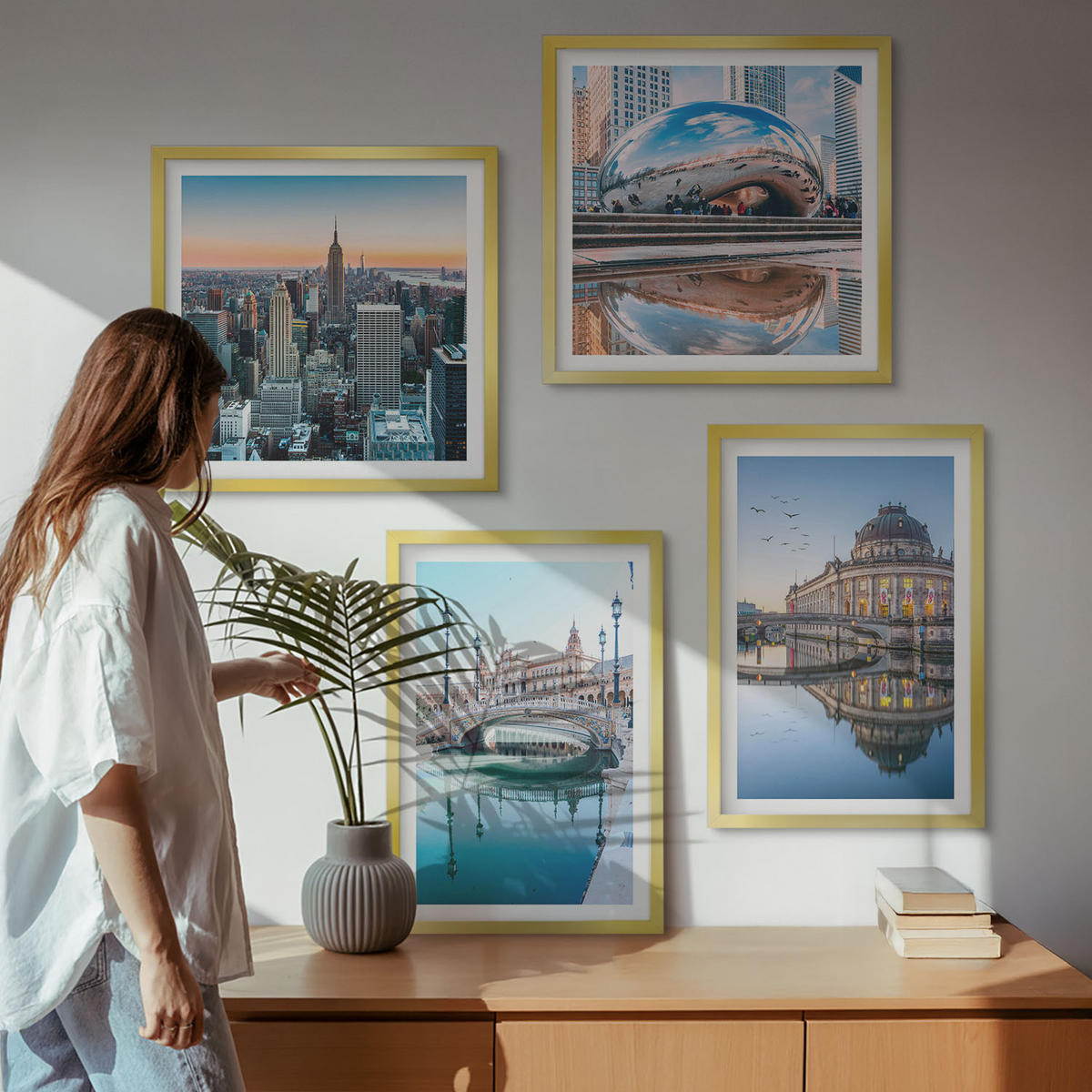 BILDER SET 4er Set - 50x50 cm & 40x60 cm Goldrahmen - Architektur von Städten am Wasser - Goldfarben, Kunststoff (50/50cm) - TULUP
