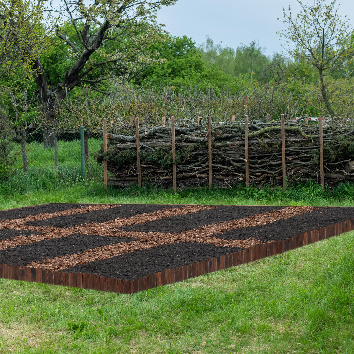 BEETEINFASSUNG - Dunkelbraun, Holz (200/25/1cm) - Relaxdays