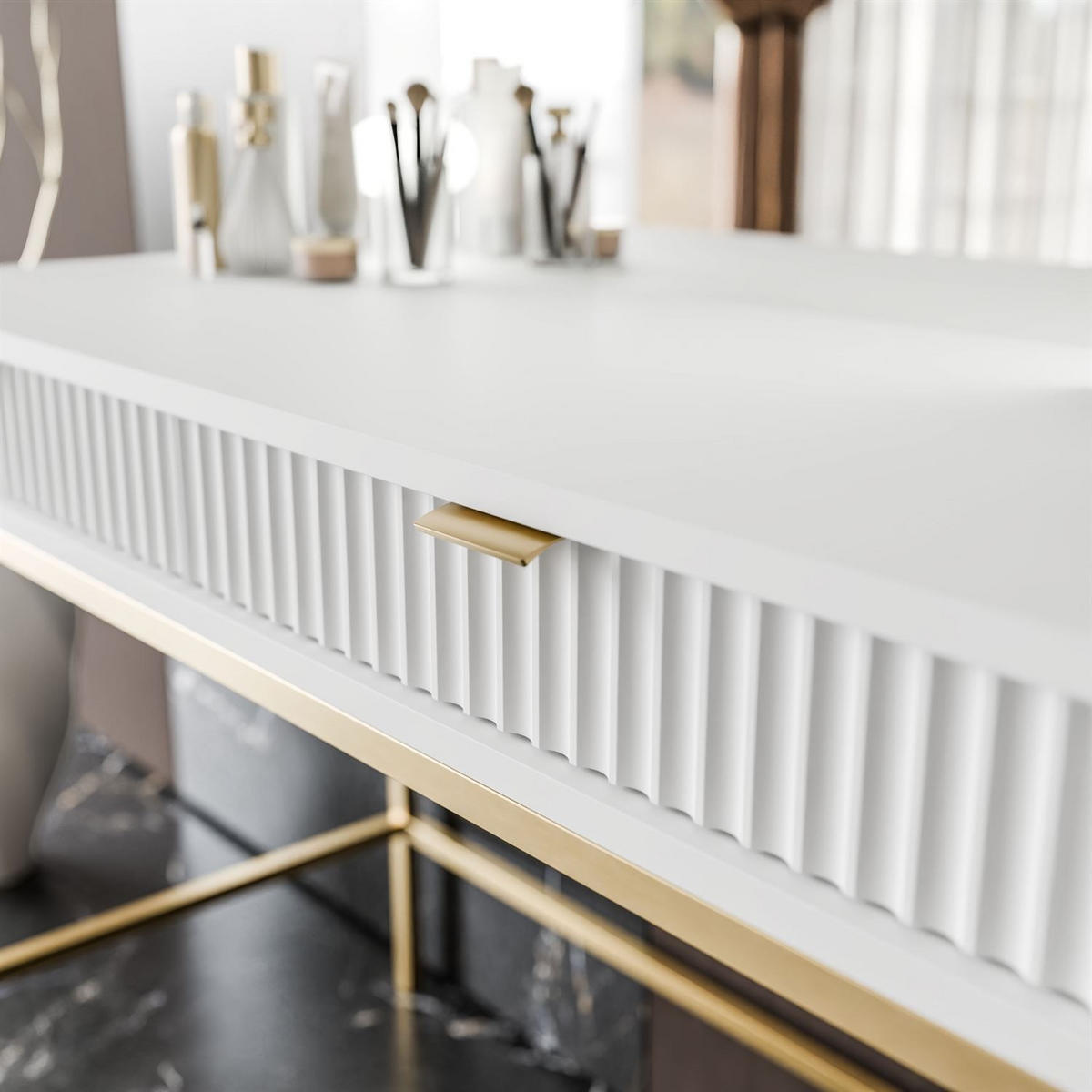 SCHMINKTISCH MIT SPIEGEL CORTADO GOLD T104 WEISS - Weiß, Holzwerkstoff (104/78/50cm) - Lookway