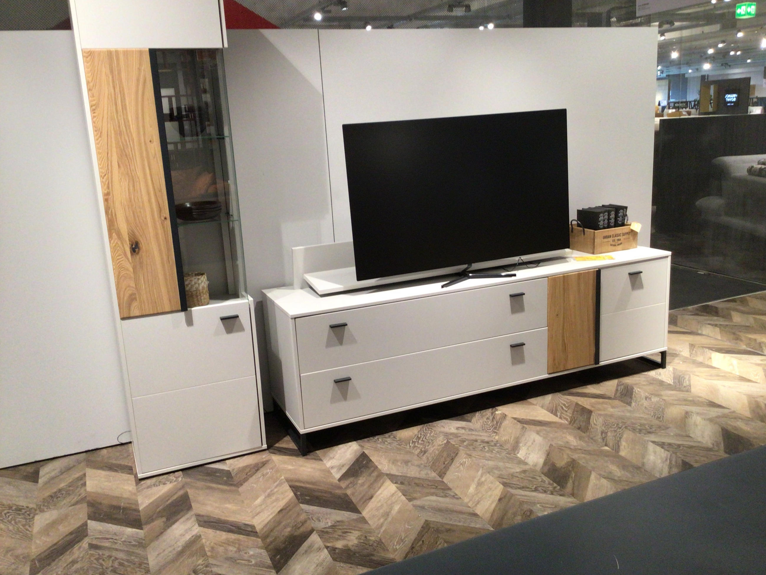 TV-ELEMENT - Hom`in