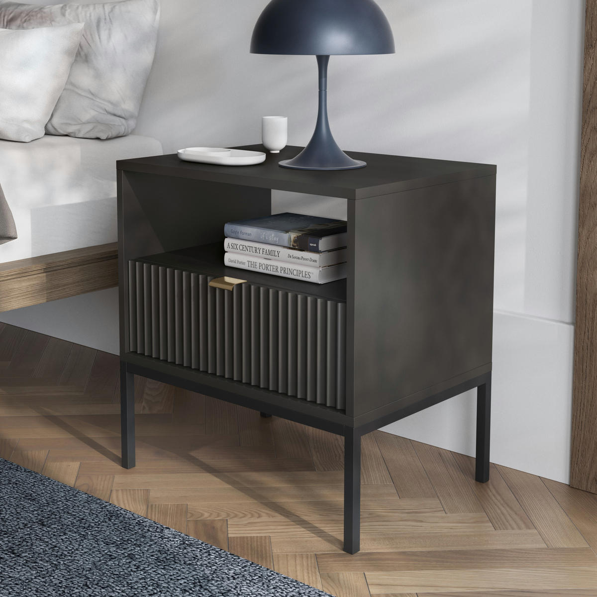 NACHTTISCH NANAIMO STO2-1S Profilierte Fronten, Schwarz - Schwarz, Holzwerkstoff/Kunststoff (54/56/39cm) - Komodee