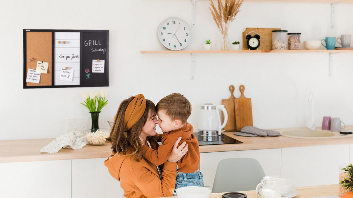 3-IN-1-KOMBITAFEL: Whiteboard, Kreide (magnetisch) und Kork, 60x40 cm - Multicolor, Holz (60/40/1.4cm) - ALLboards