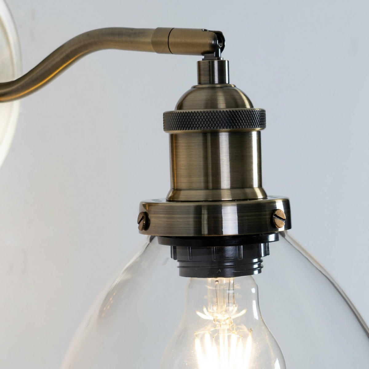 WANDLEUCHTE Flavia, Messing und Weiß, 25cm - Messingfarben, Glas (29/25/25cm) - KOSILUM