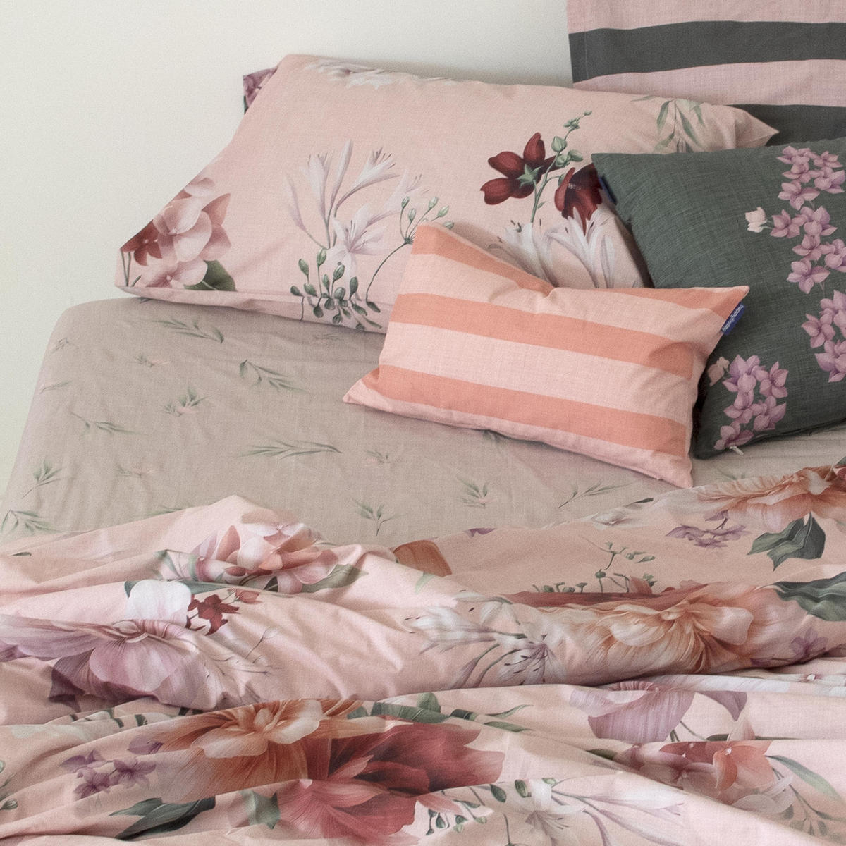 SPANNBETTTUCH summer floral 160x200x32 cm mehrfarbig - Multicolor, Textil (160/200cm) - Happy Friday