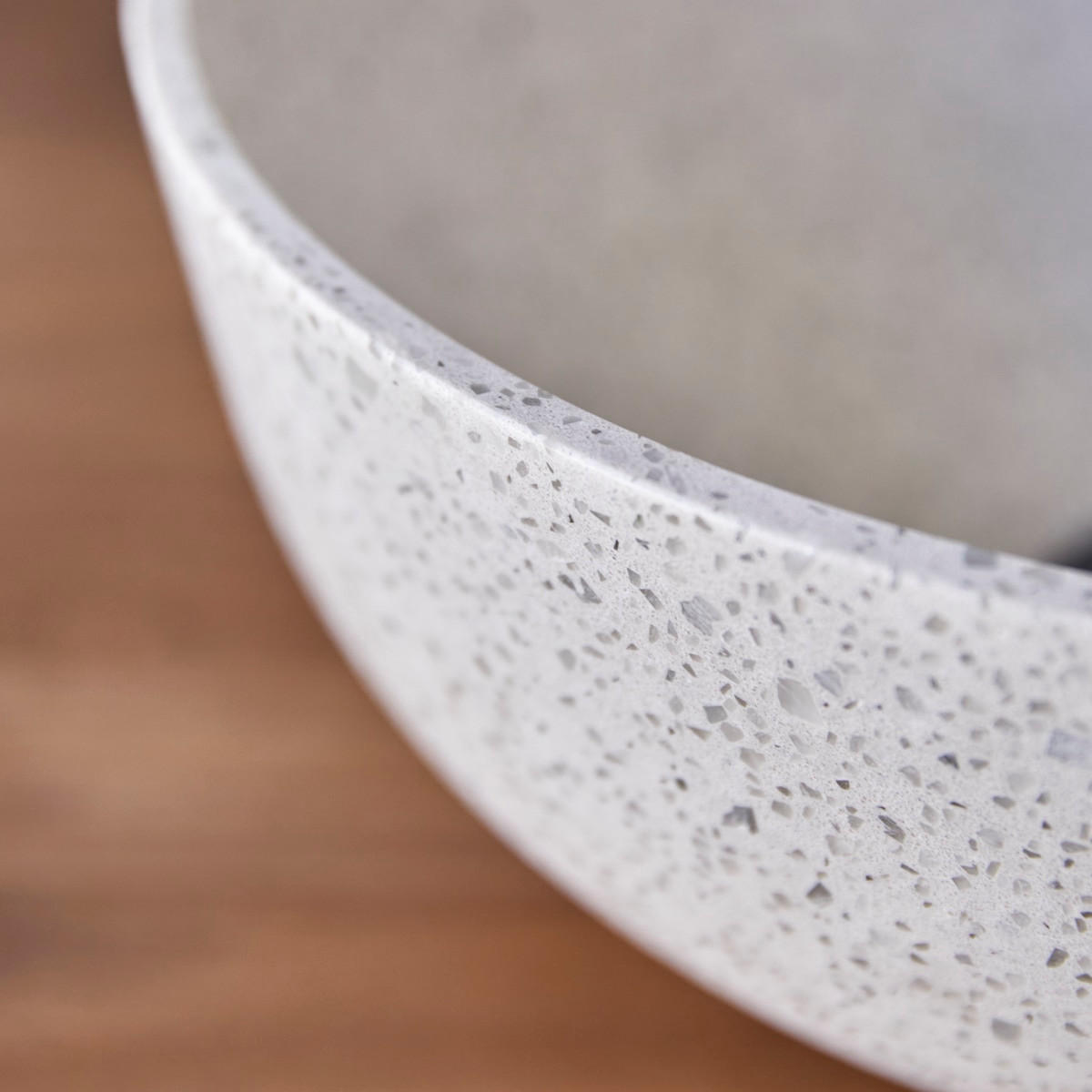 WASCHBECKEN Elea Weiß aus Premium-Terrazzo - Weiß, Stein (32/13/32cm) - Tikamoon