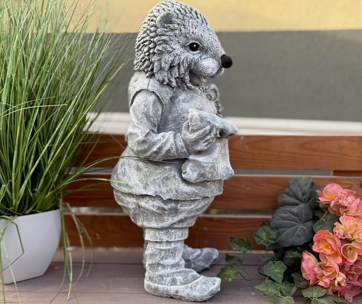 STEINFIGUR Igel Daniel stehend, frostfest, massiv - Grau, Stein (22/45/25cm) - stoneandstyle
