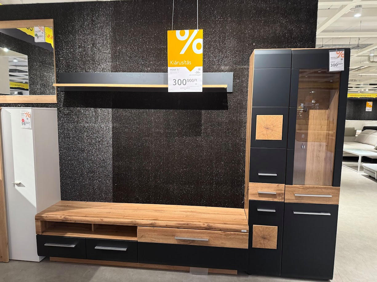 NAPPALI ÖSSZEÁLLATÁS SIENA-BUDAÖRS OUTLET - Hom`in