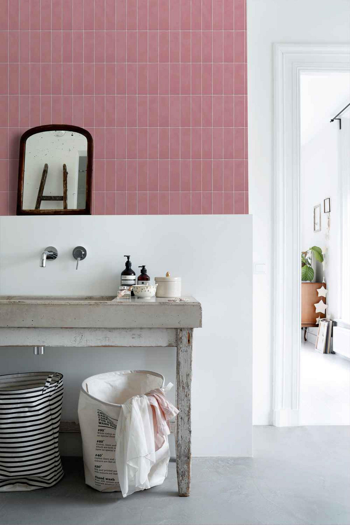 TAPETE Fliesenmuster 50 x 900 cm - Pink, Papier (50/900cm) - ESTAhome