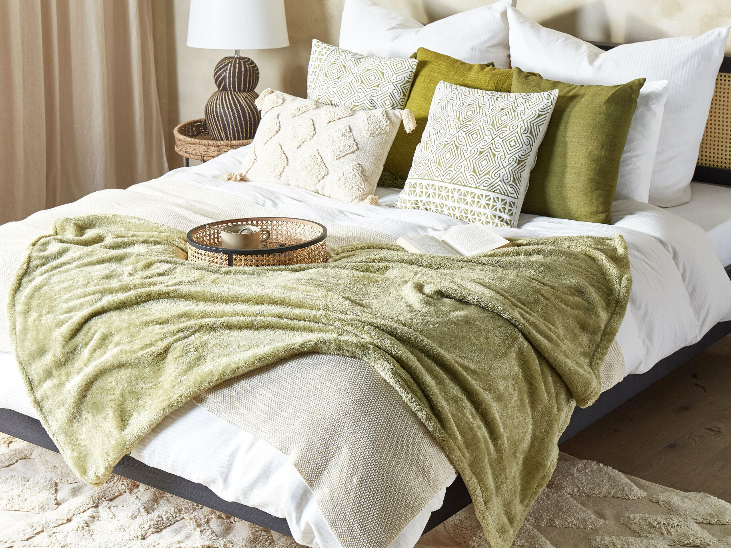 DECKE Olivgrün Namdu 125/150 cm - Olivgrün, Textil (125/150cm) - Beliani