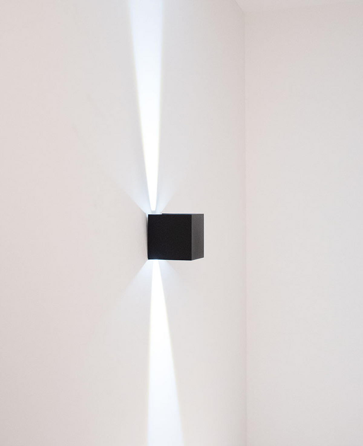 LED AUSSEN-WANDLEUCHTE Schwarz - Schwarz, Metall (10/10/10cm)