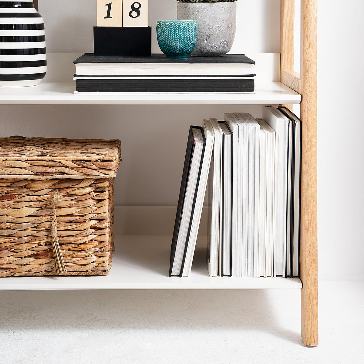 SCHREIBTISCHREGAL - Weiß - Weiß, Holz (52/80/180cm) - home24