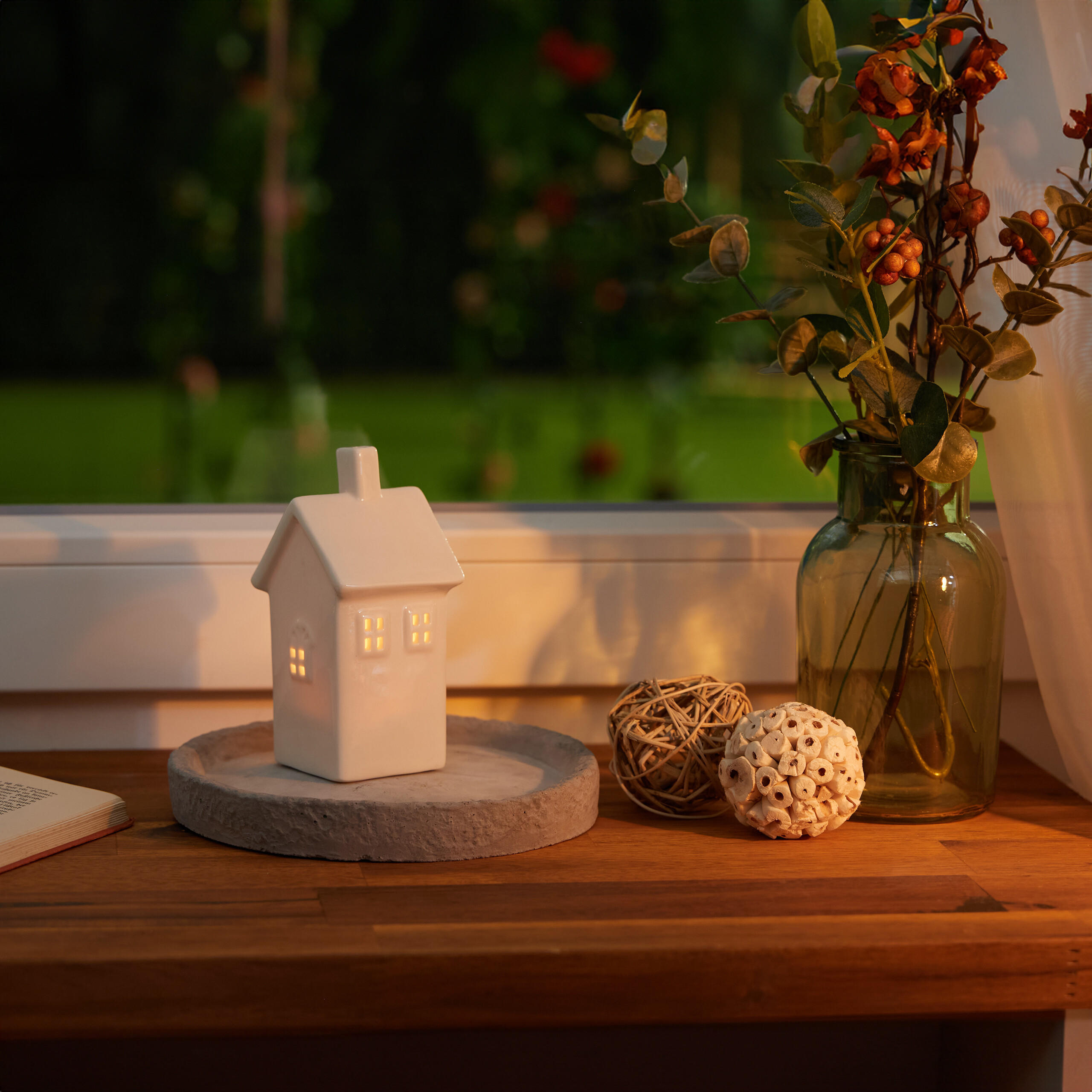 TEELICHTHAUS - Weiß, Keramik (13.5cm) - Relaxdays