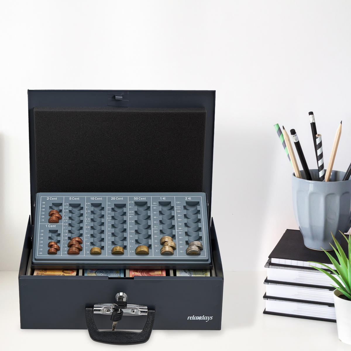 POKLADŇA na euro - čierna, kov/plast (36/10.5/27.5cm) - Relaxdays