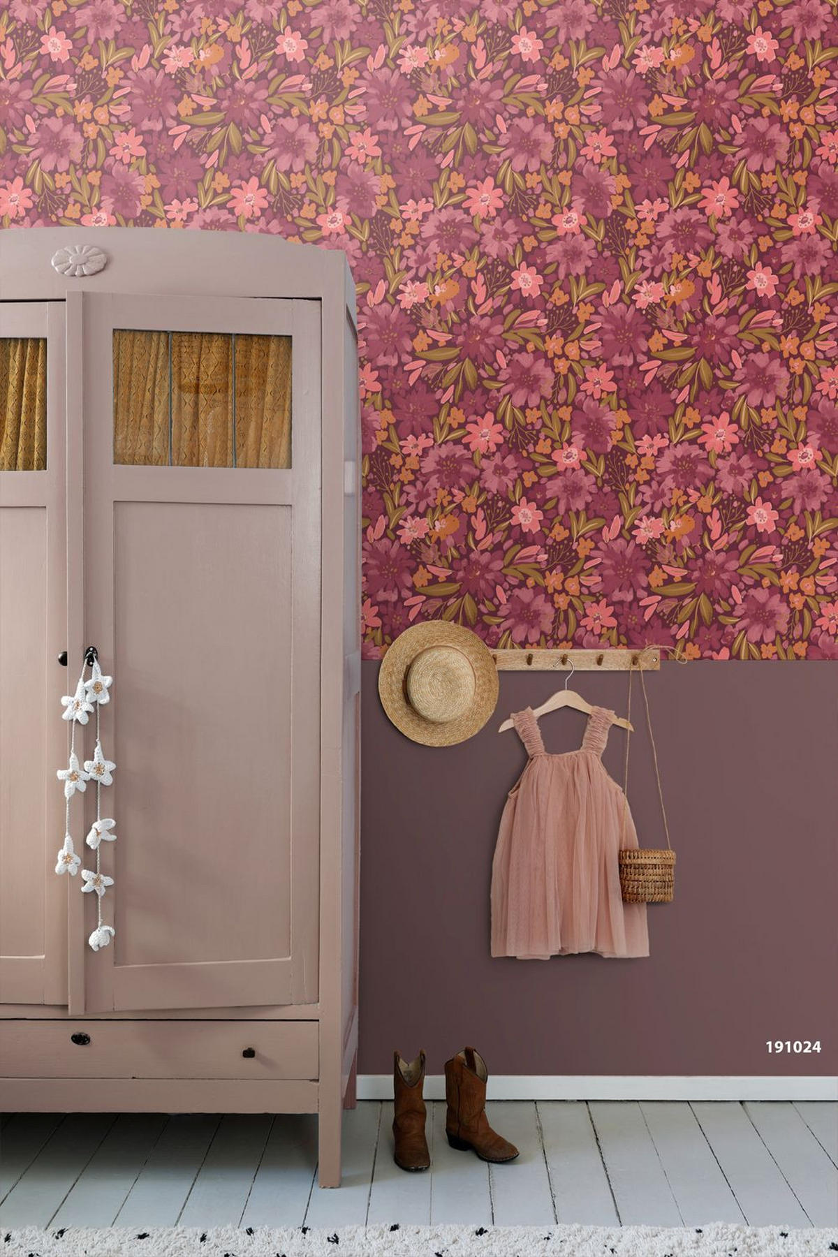 TAPETE Blumen 50 x 900 cm - Lila, Papier (50/900cm) - ESTAhome