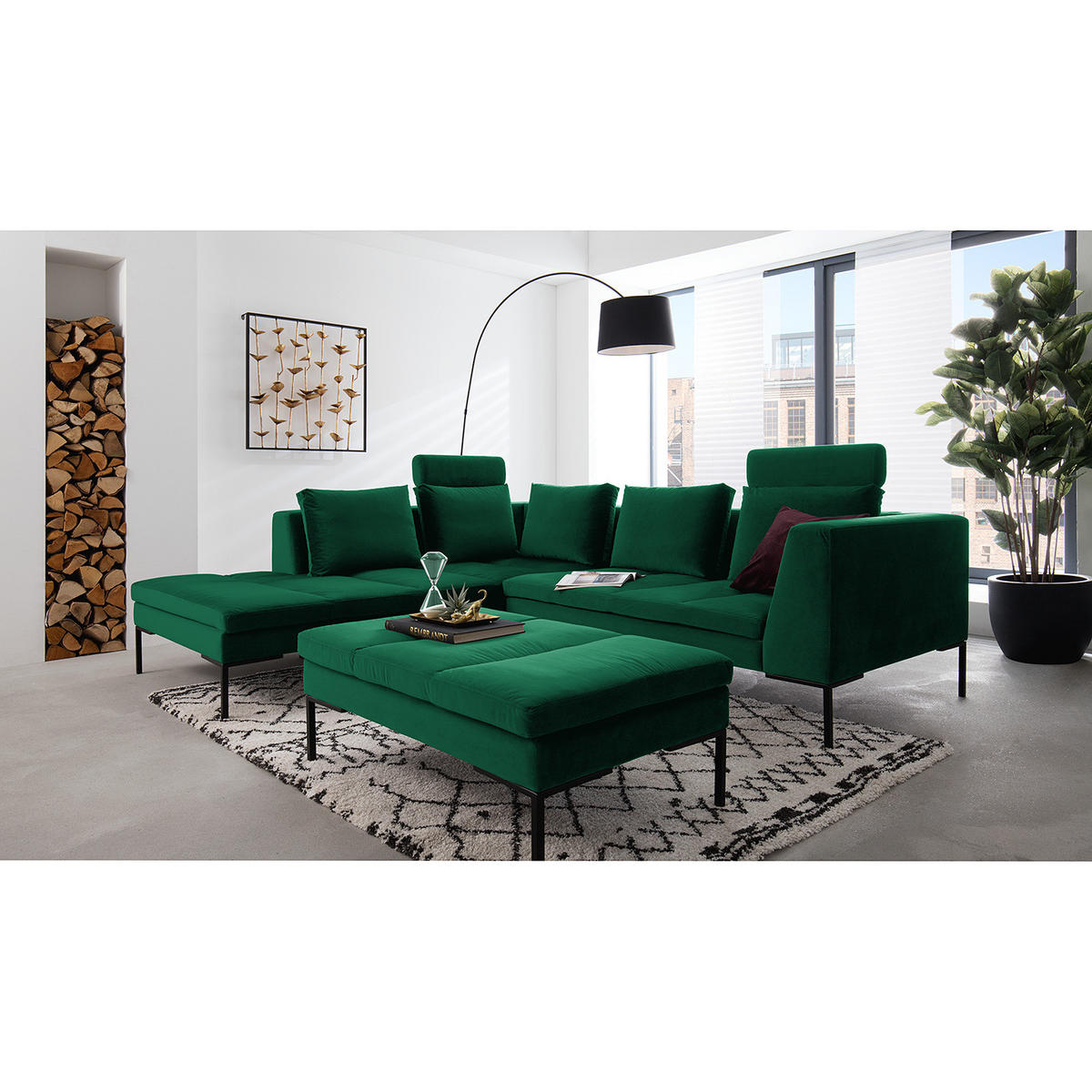 ECKSOFA mit Ottomane - Dunkelgrün/Schwarz, Textil/Metall (255/230cm) - home24