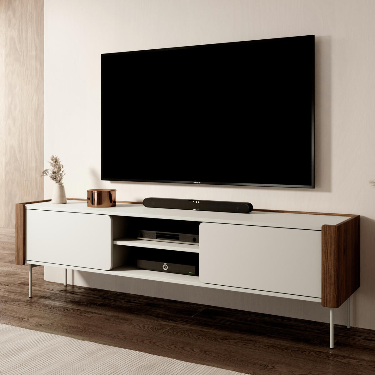 LOWBOARD Guelph RTV180 – Nussbaum, Kaschmir - Beige/Schwarz, Glas/Holzwerkstoff (180/52/39cm) - Komodee