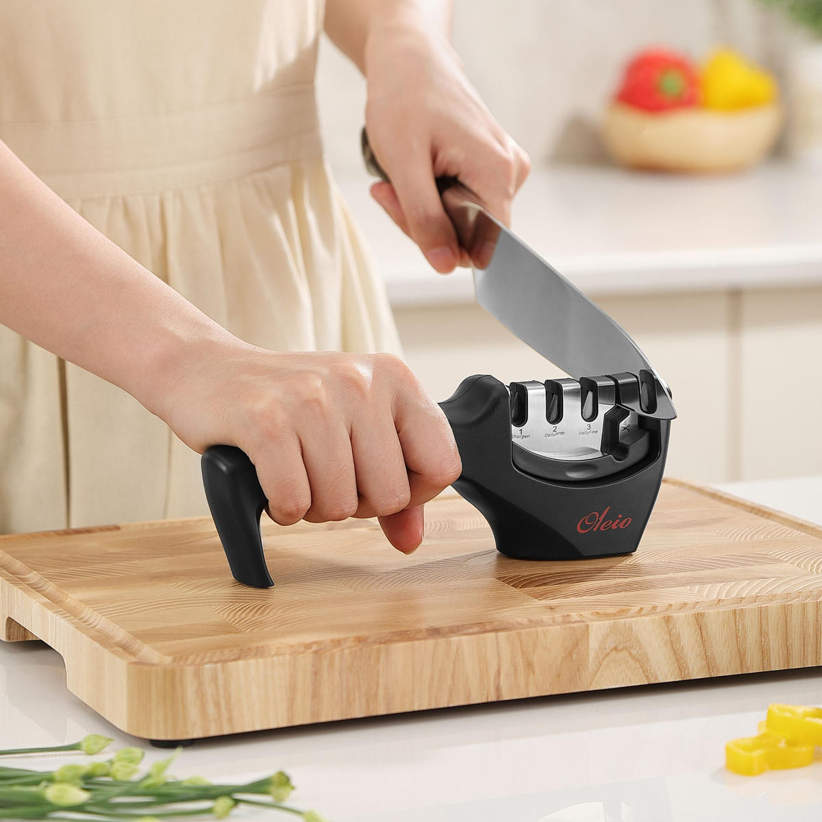 MESSERSCHÄRFER 4-IN-1 20° - Schwarz, Keramik/Kunststoff - Oleio