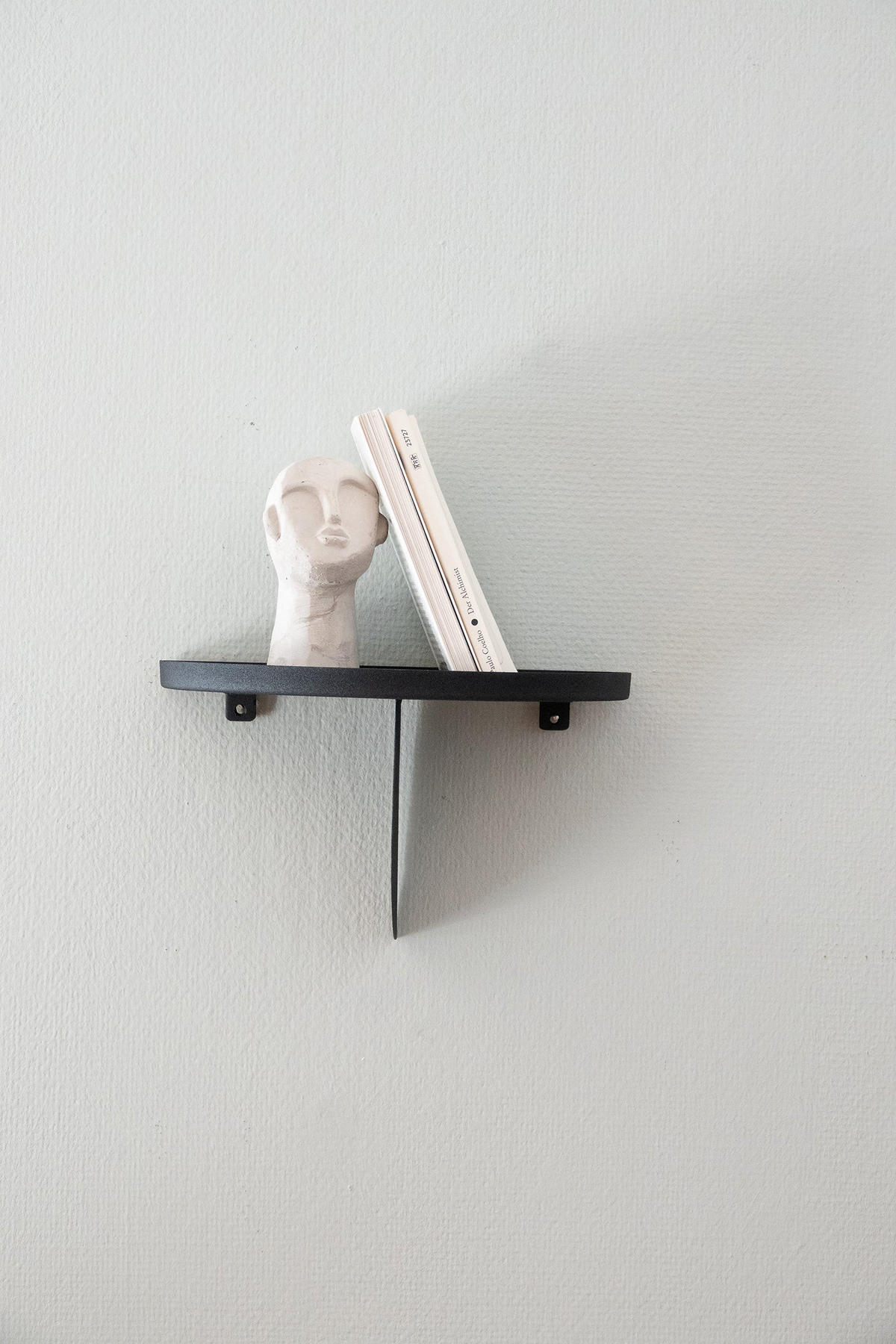 WANDREGAL Melik in Schwarz 25 cm - Schwarz, Metall (15/22/25cm) - LaLe Living