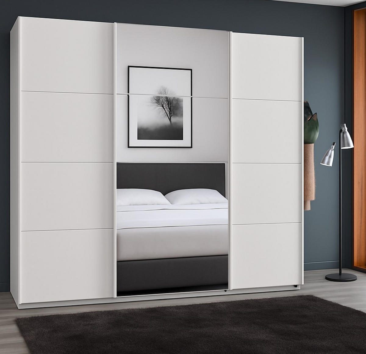 SCHWEBETÜRENSCHRANK 3-türig extrahoch in Weiß, eine Tür mit Spiegel, B225/H236/T64 cm / 22539 - Weiß, Holzwerkstoff/Metall (225/236/64cm) - luma-home