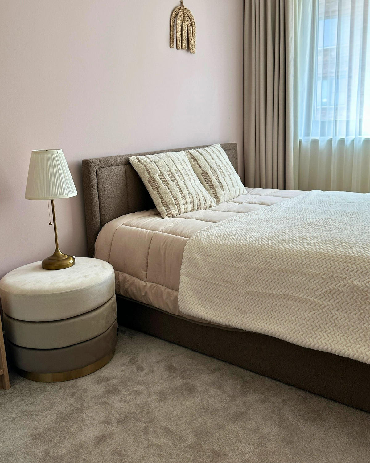 BETT mit Stauraum 140/200 cm Bouclé Taupe Montlaur - Taupe, Textil (140/200cm) - Beliani
