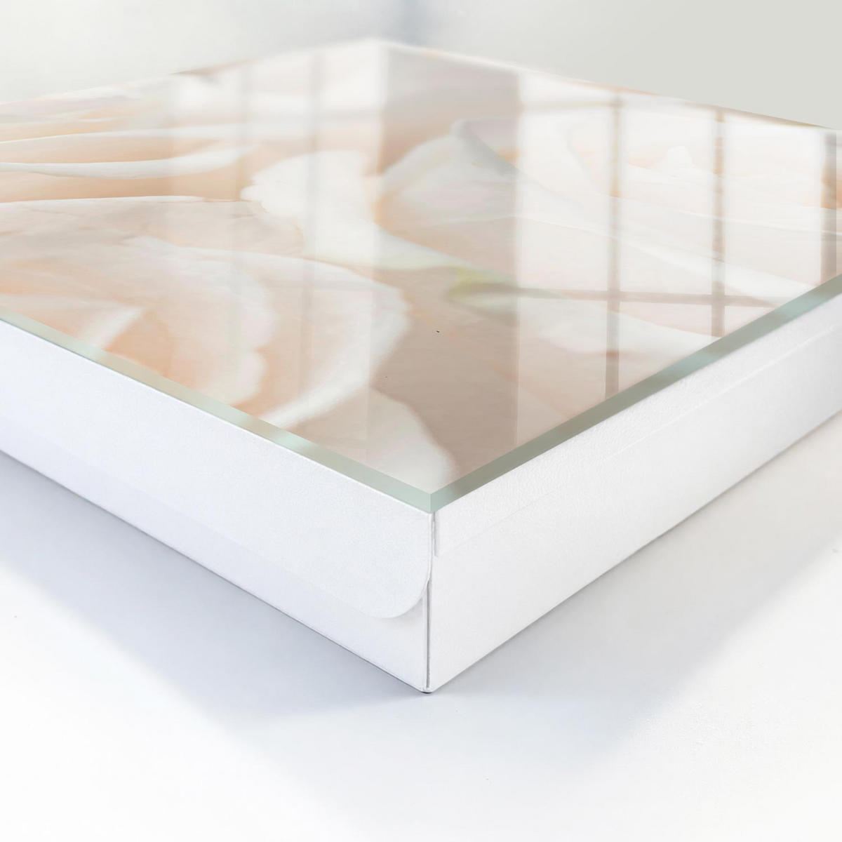 SCHLÜSSELBOX Weiß 30x30 cm – Türöffnung nach rechts - Cremefarbene Rosen - Creme, Metall (30/30/5cm) - TULUP