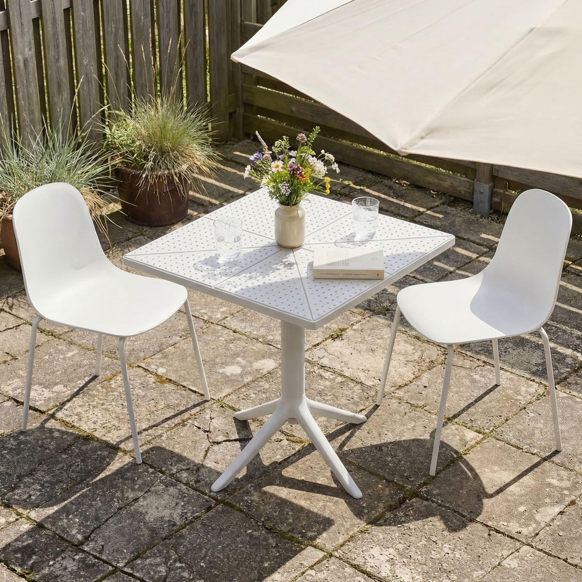 GARTENMÖBEL-SET Ida 2 Stühle 166x60x85cm Kunststoff Weiß Balkonset - Weiß, Kunststoff - DELUKE