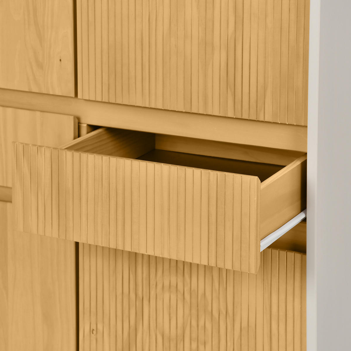 MASSIVES HIGHBOARD - Pinie / Kaschmir - Kieferfarben, Holz (102/136/42cm) - home24