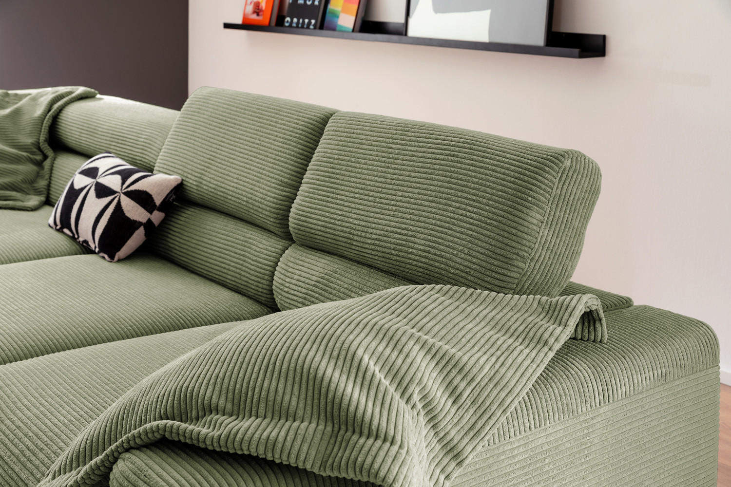 ECKSOFA MIT MOTORISCHEM SITZVORZUG DELIA Grün Cord - Schwarz/Grün, Textil/Metall (312/219cm) - KAWOLA