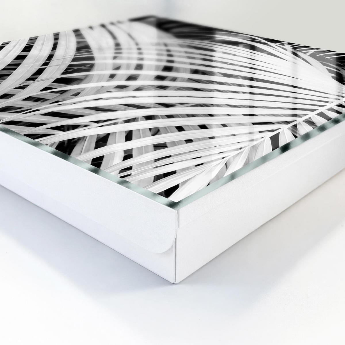 SCHLÜSSELBOX Weiß 30x30 cm – Türöffnung nach rechts - Palmenblätter - Weiß, Metall (30/30/5cm) - TULUP