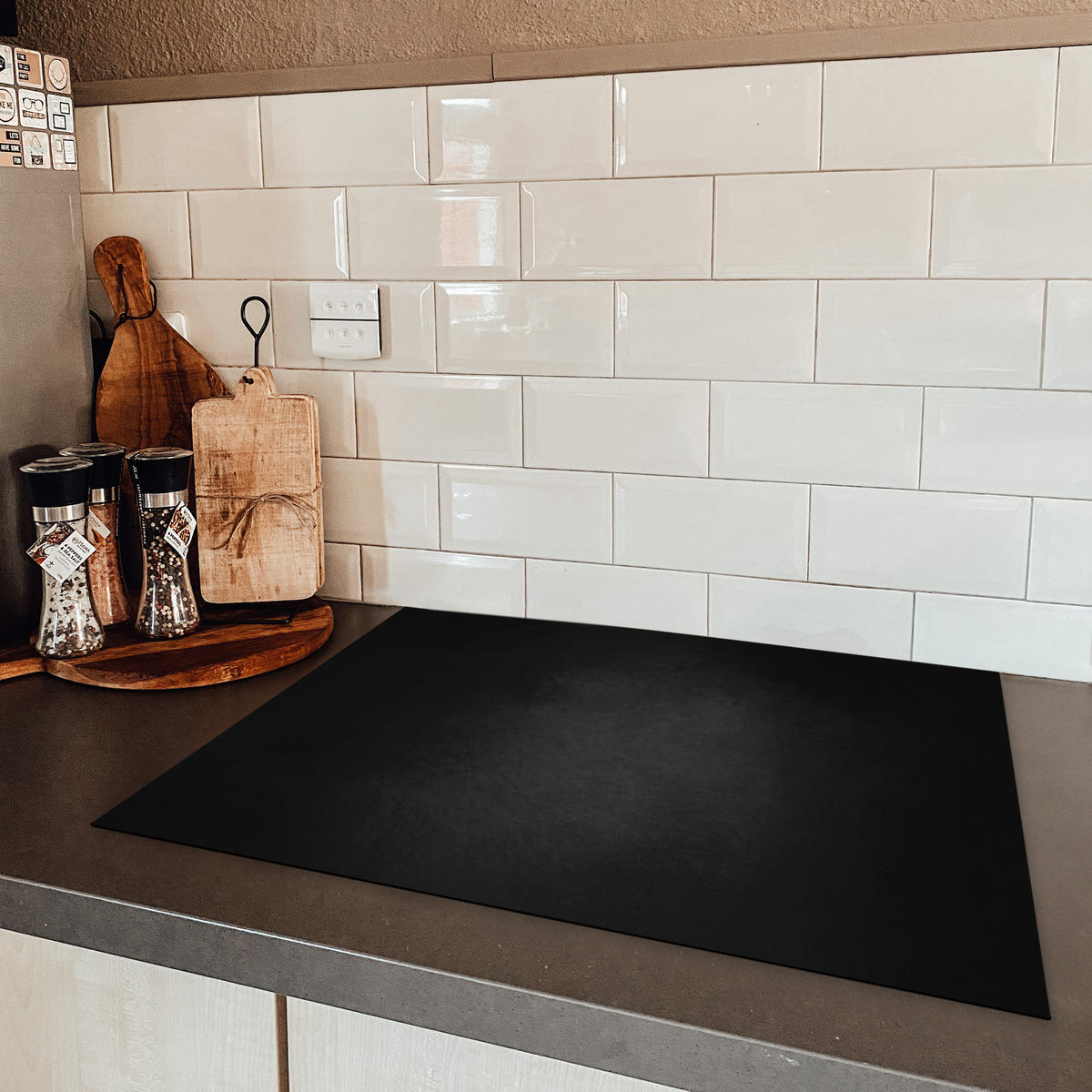 HERDABDECKPLATTE Beton - Schwarz - Grau - Strukturiert - Industriell 71x52 cm - Graphitfarben, Kunststoff (71/52/0.2cm) - MuchoWow