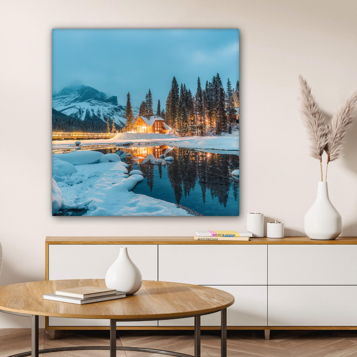 LEINWANDBILD Winterlandschaft - Natur - Haus - Berge - Schnee 90x90 cm - Hellblau, Textil (90/90cm) - MuchoWow