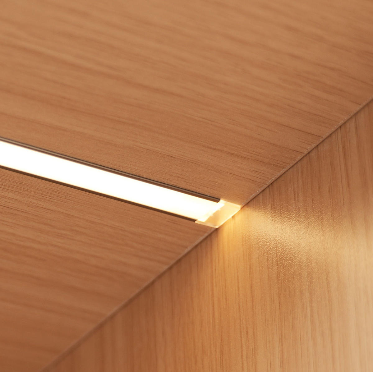 HIGHBOARD 62/35/160 cm in Eiche mit LED-Beleuchtung und Sicherheitsglas - Eichefarben, Holzwerkstoff (62/160/35cm) - Flora Grace